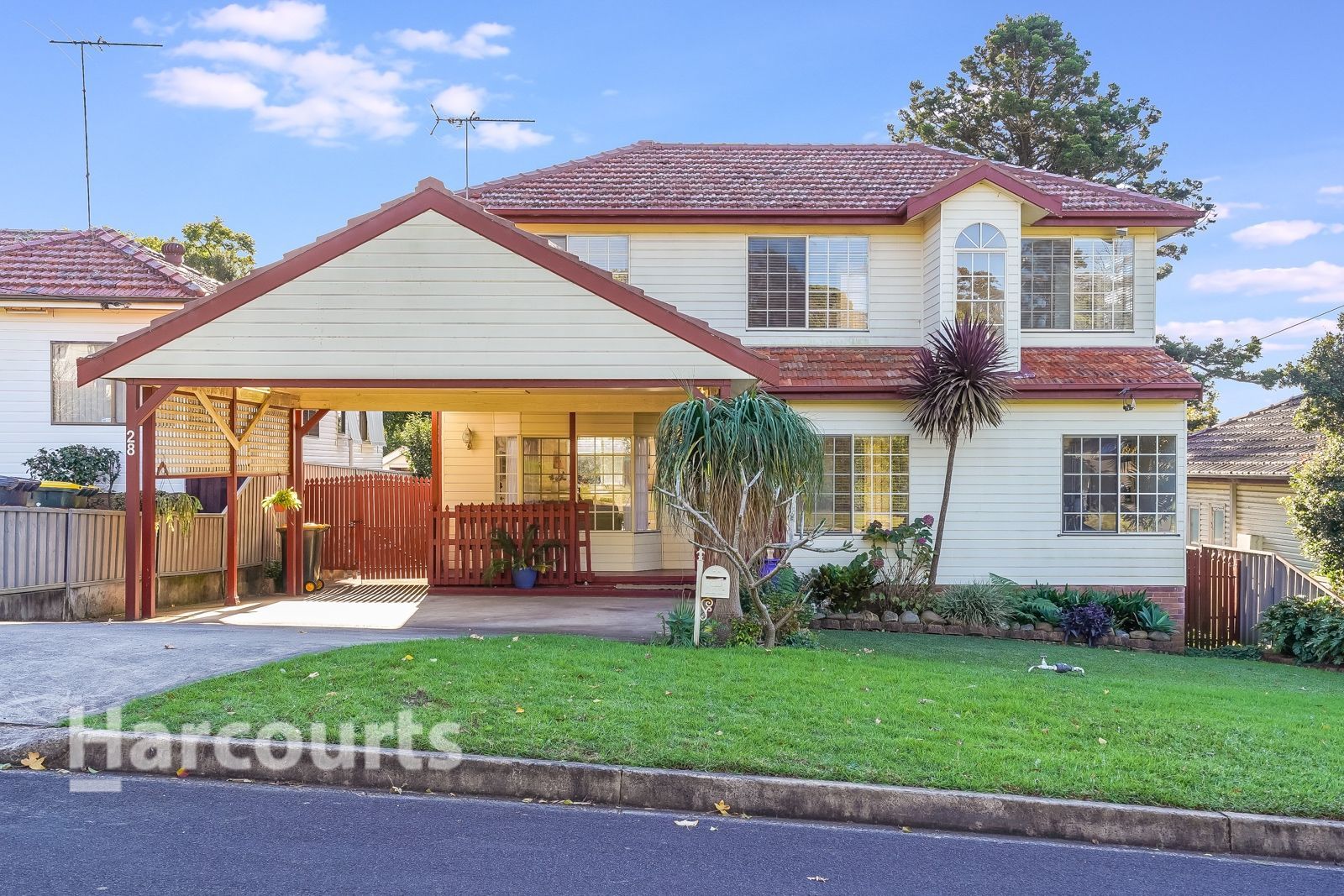 28 Farnsworth Avenue, Campbelltown NSW 2560, Image 1