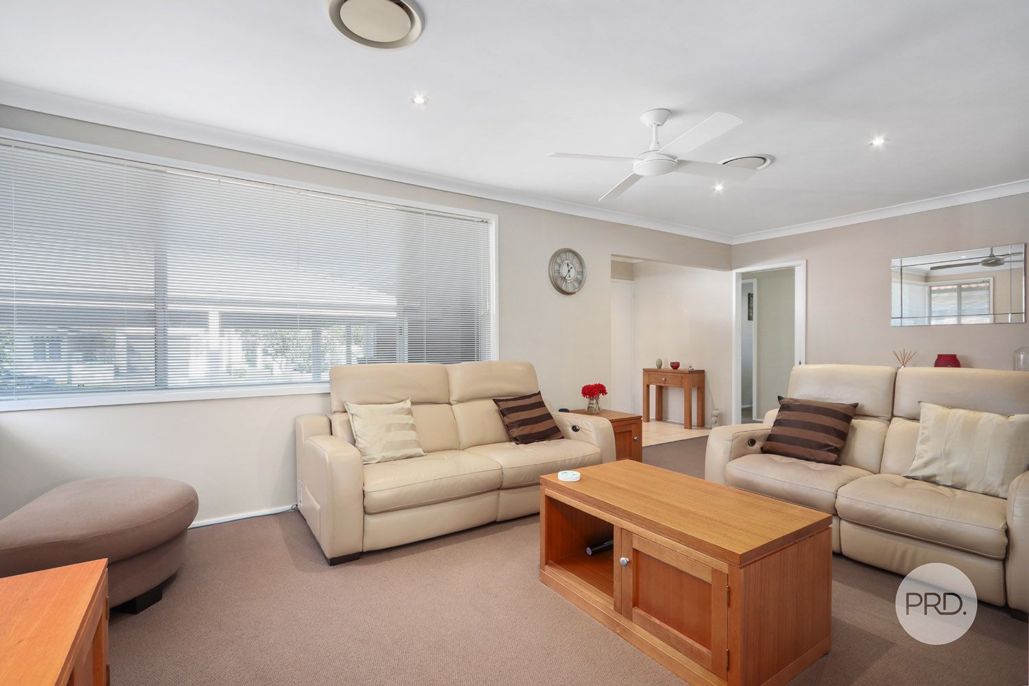 11 Whitegates Avenue, Peakhurst Heights NSW 2210, Image 1