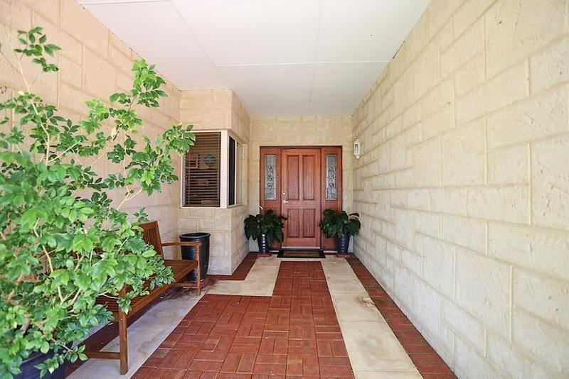 12 Jacaranda Drive, North Yunderup WA 6208, Image 2