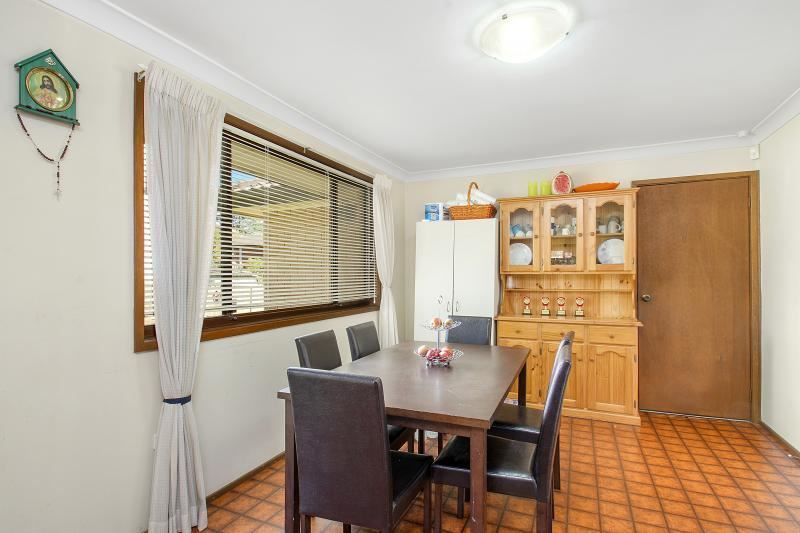 153 Glanmire Road, Baulkham Hills NSW 2153, Image 2