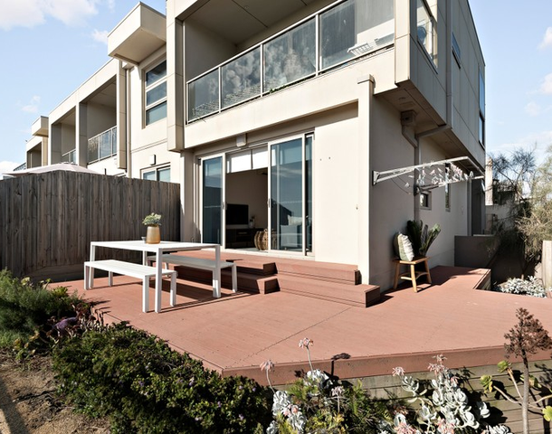 1/15 Harding Avenue, Bonbeach VIC 3196