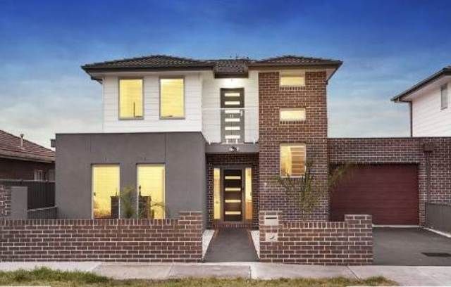 3 bedrooms Townhouse in 2 Riverside Avenue AVONDALE HEIGHTS VIC, 3034