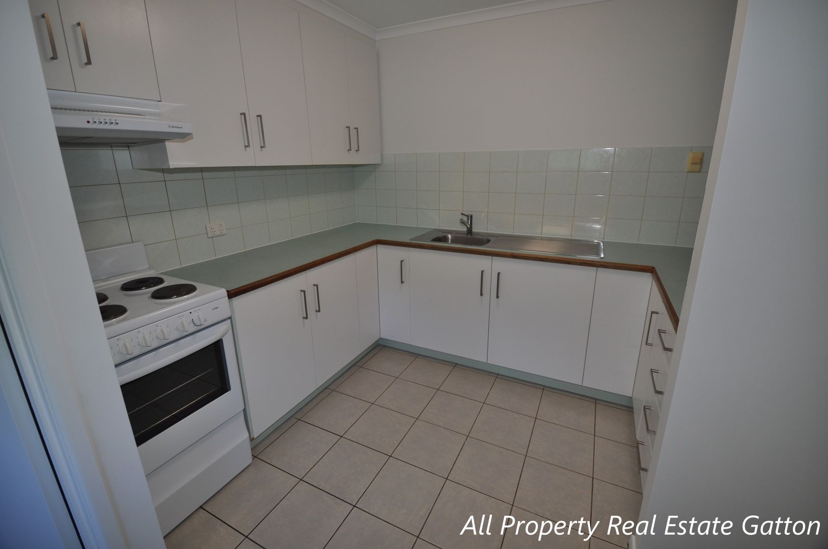 Unit 2/4 Yates Street, Gatton QLD 4343, Image 1