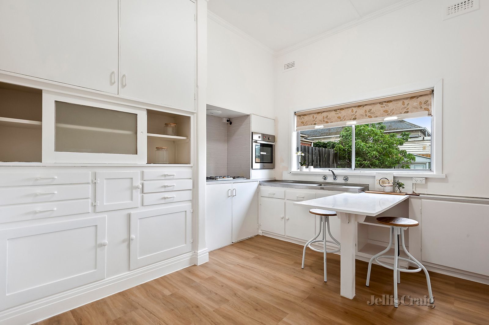 30 Kokaribb Road, Carnegie VIC 3163, Image 2