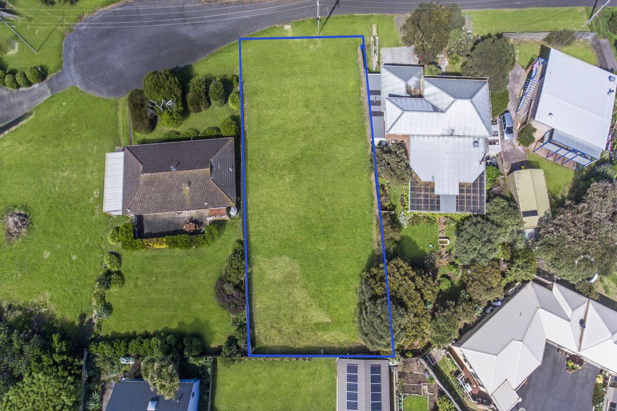 4 McCasker Court, Port Fairy VIC 3284, Image 2