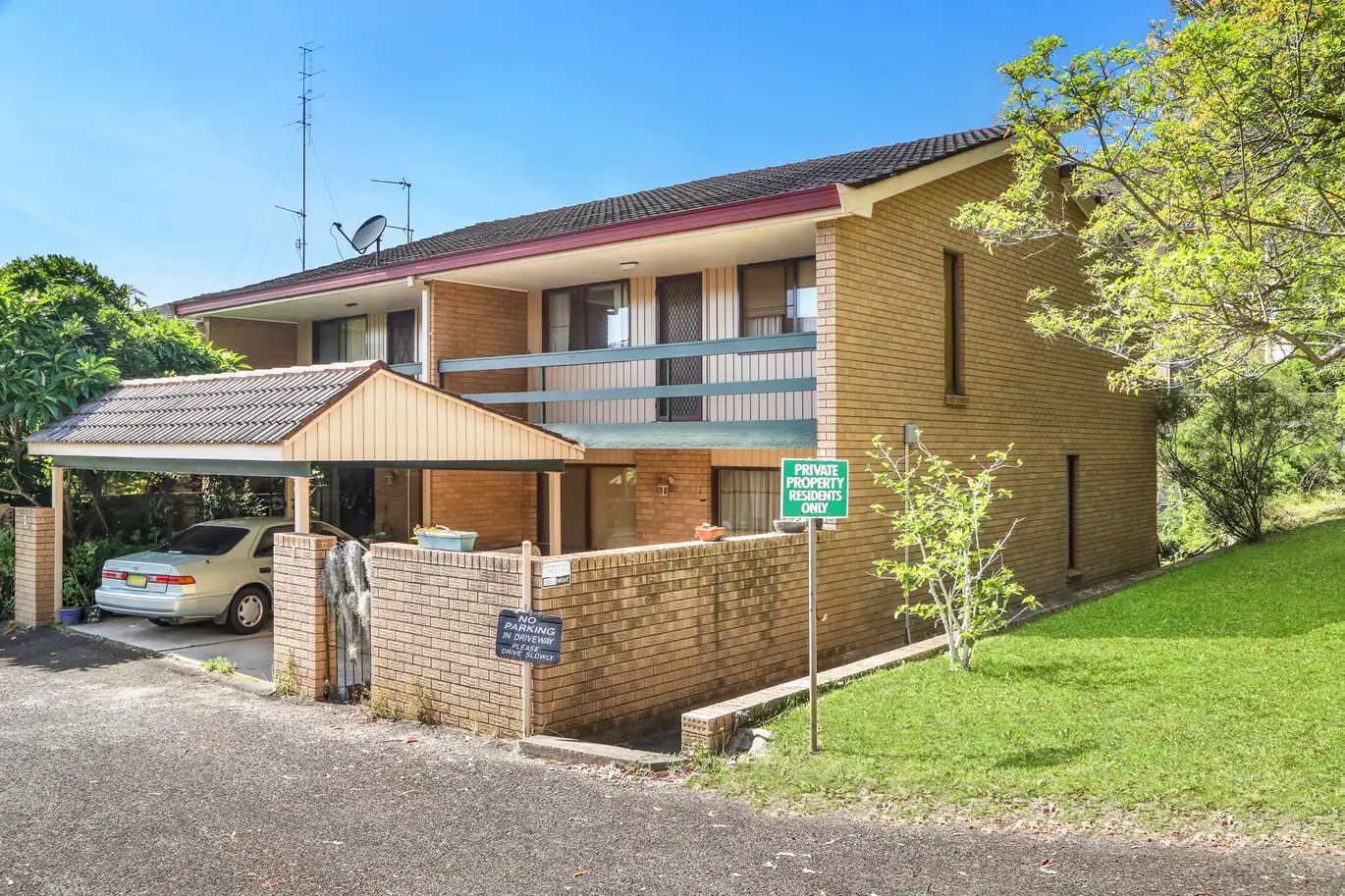 1/15 Kurrawa Ave, Point Clare NSW 2250 - Townhouse For Rent | Domain