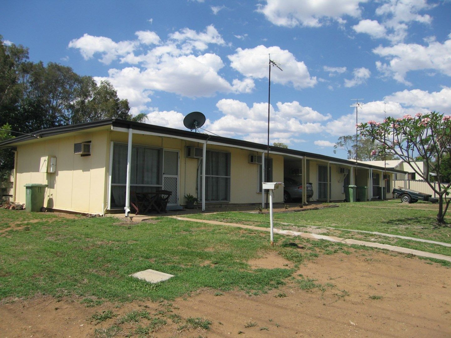 2 bedrooms Apartment / Unit / Flat in  BLACKWATER QLD, 4717