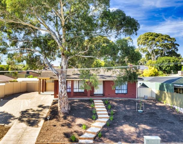 13 Pine Drive, Aberfoyle Park SA 5159