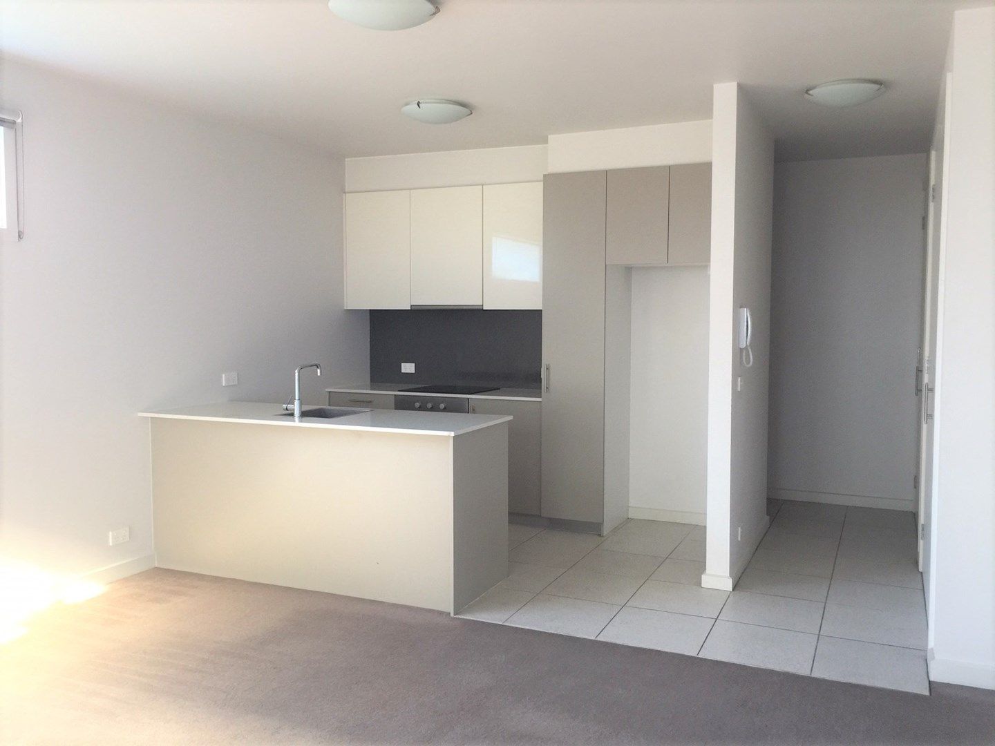 2 bedrooms Apartment / Unit / Flat in 9/39 Rosstown Road CARNEGIE VIC, 3163