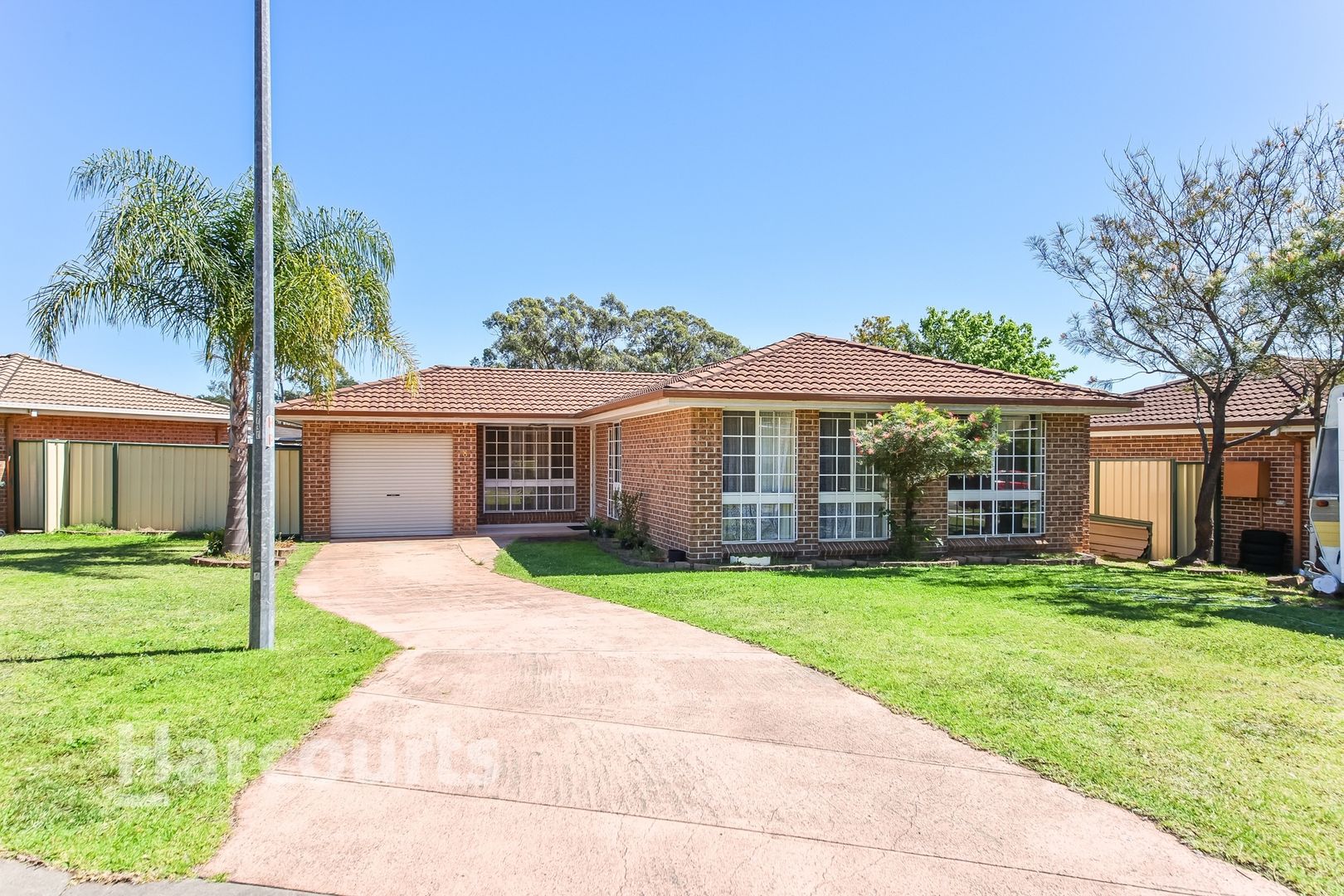 8 Briggs Place, St Helens Park NSW 2560, Image 1