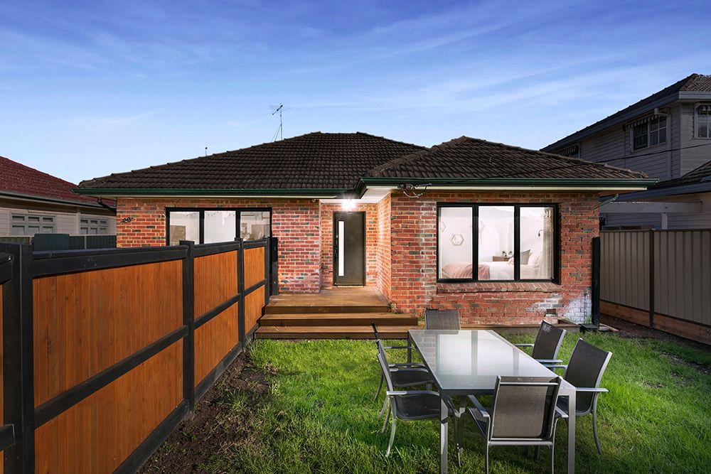 3 bedrooms House in 29 Coghlan St NIDDRIE VIC, 3042