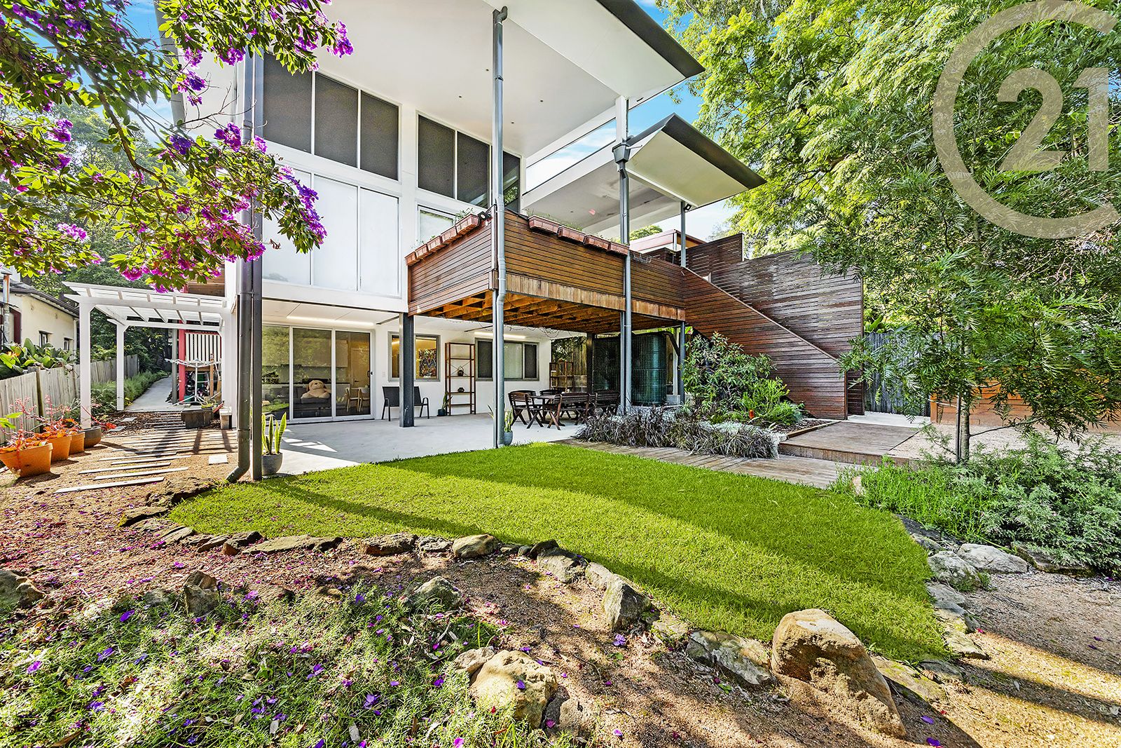 10 Ralston Street, Lane Cove North Property History & Address