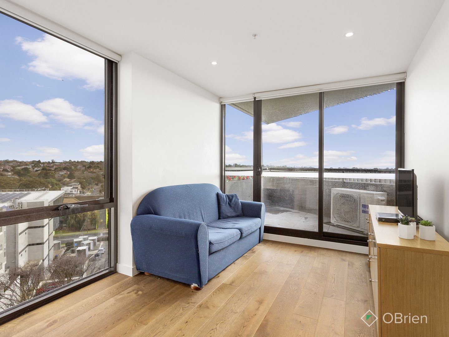 601/19-21 Poplar Street, Box Hill VIC 3128, Image 2