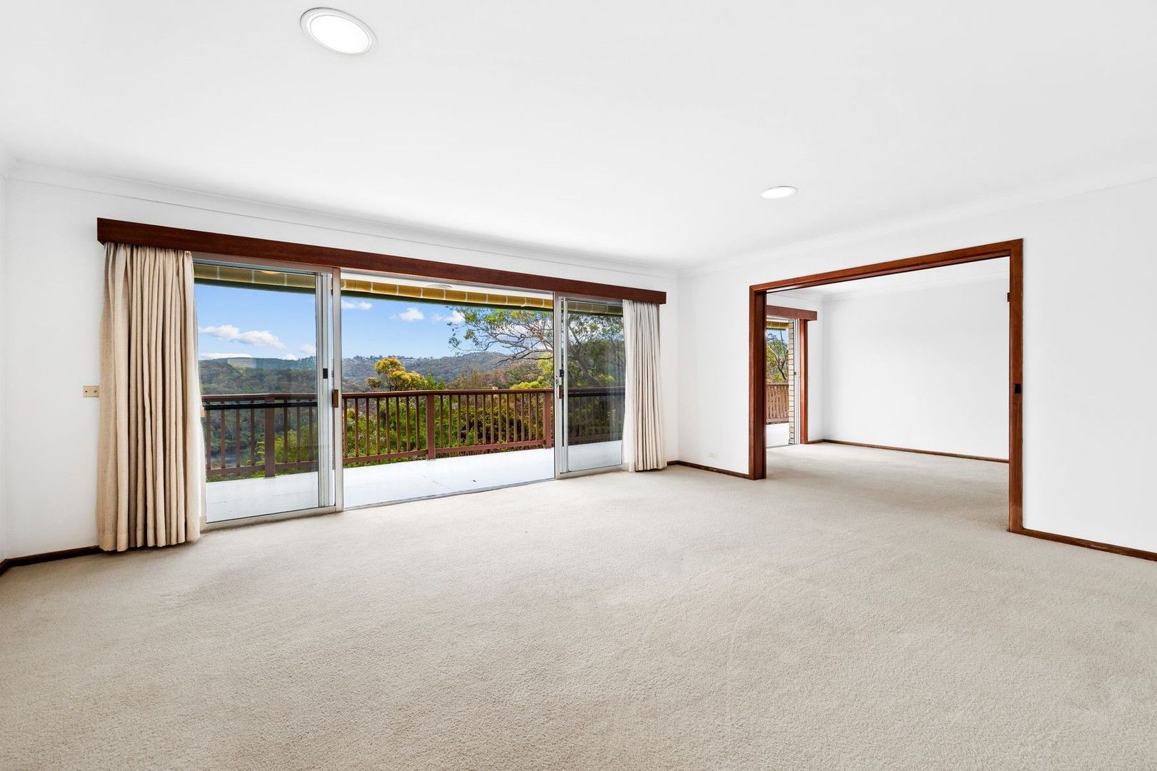 5 bedrooms House in 5 Ailsa Close EAST LINDFIELD NSW, 2070