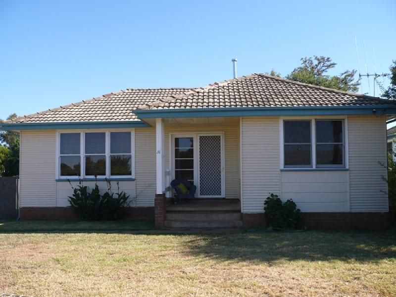 16 Dawson Street, Forbes NSW 2871, Image 0