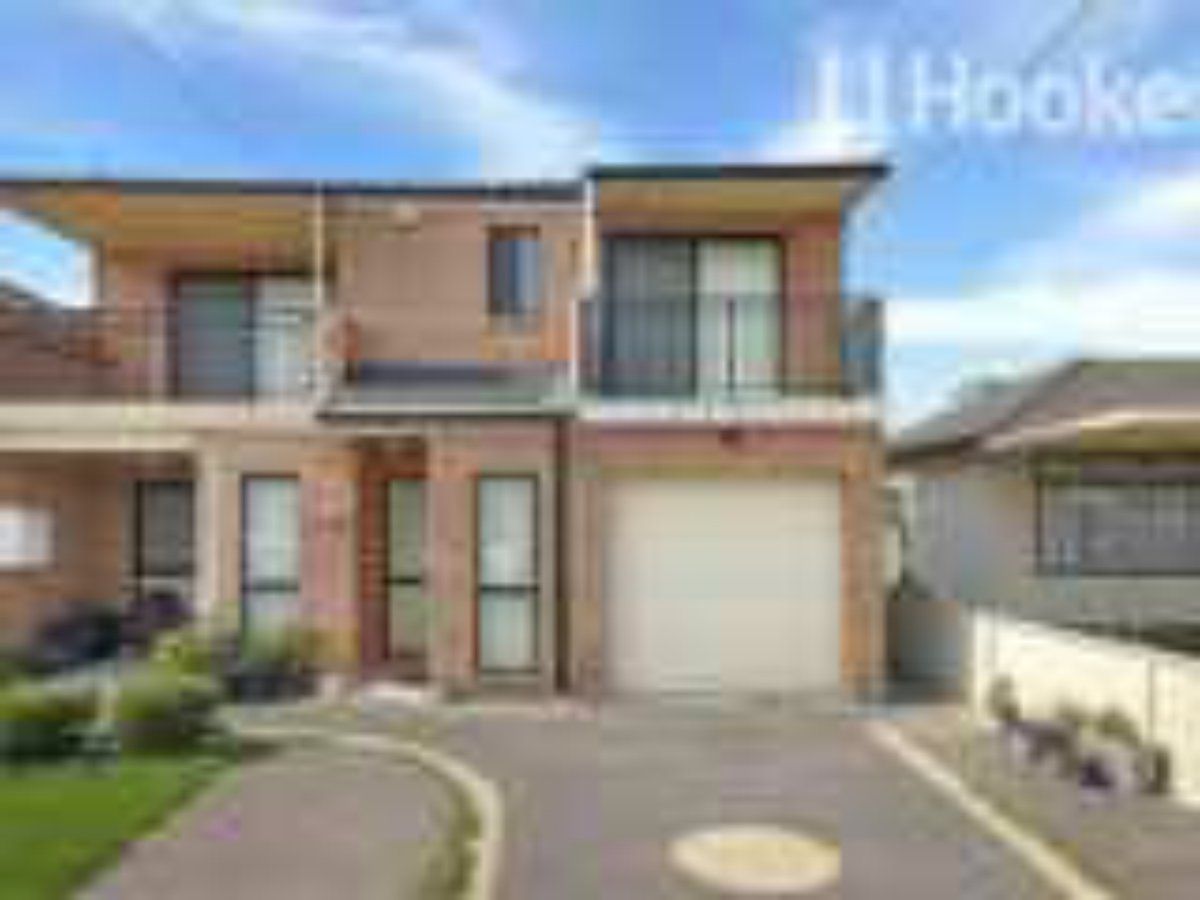 3 bedrooms House in 15 Mittiamo St CANLEY HEIGHTS NSW, 2166