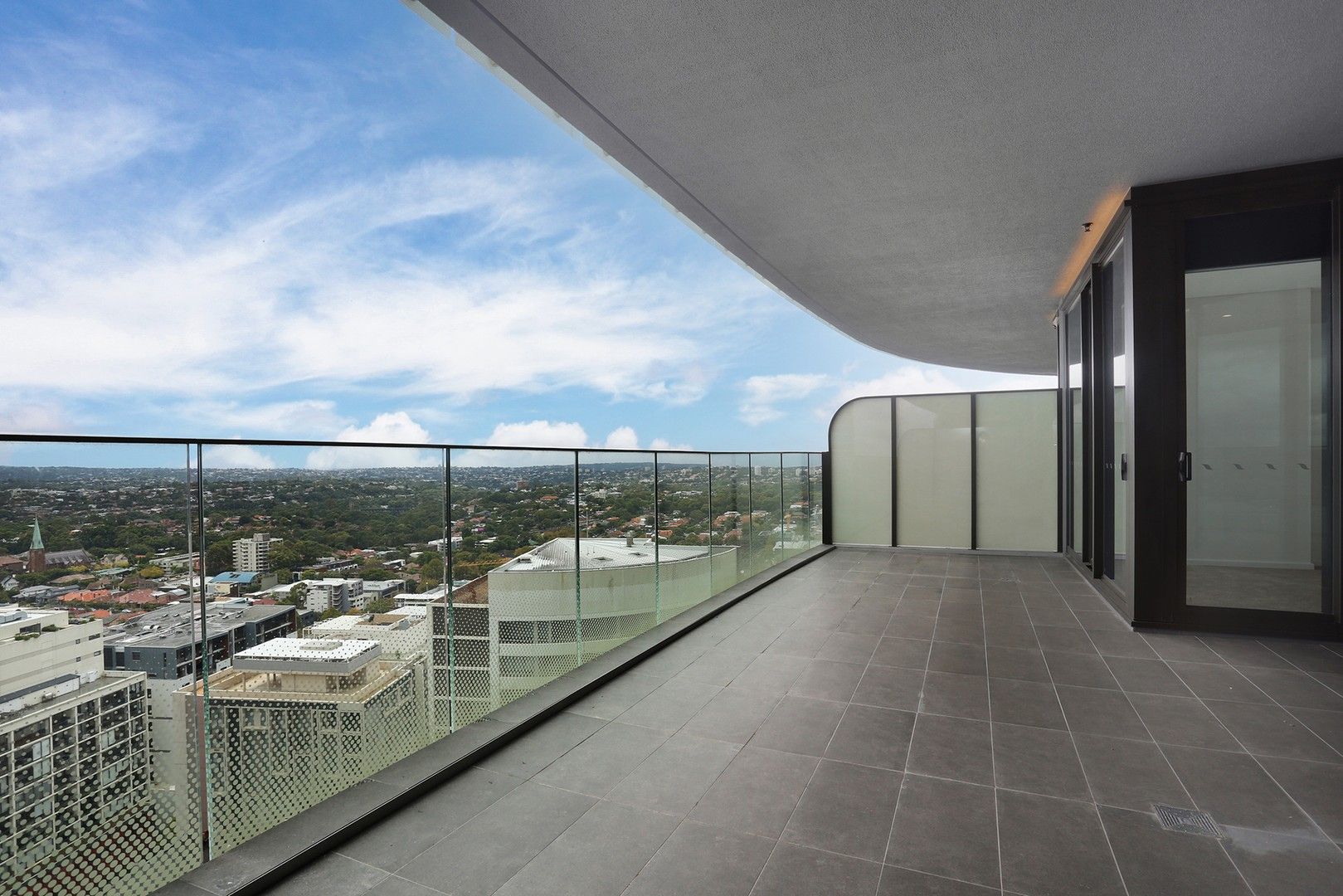 2 bedrooms Apartment / Unit / Flat in 2605/500 Pacific Highway ST LEONARDS NSW, 2065