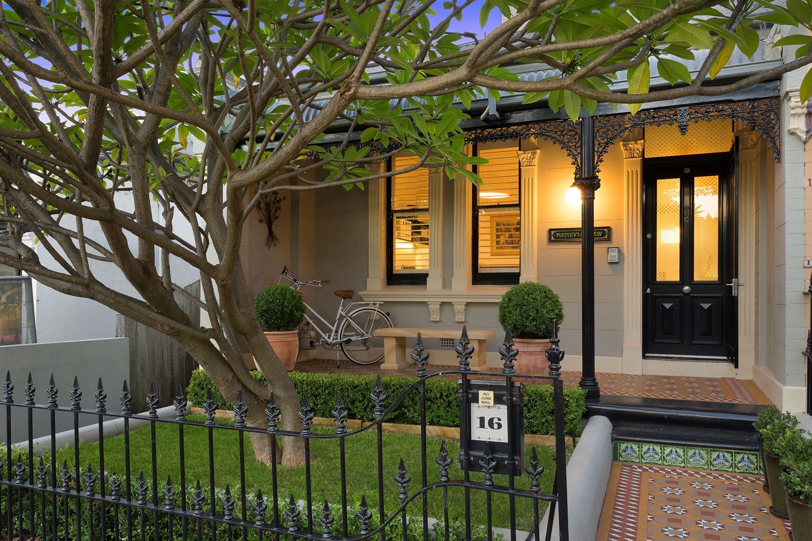 16 Adolphus Street, Balmain NSW 2041, Image 1