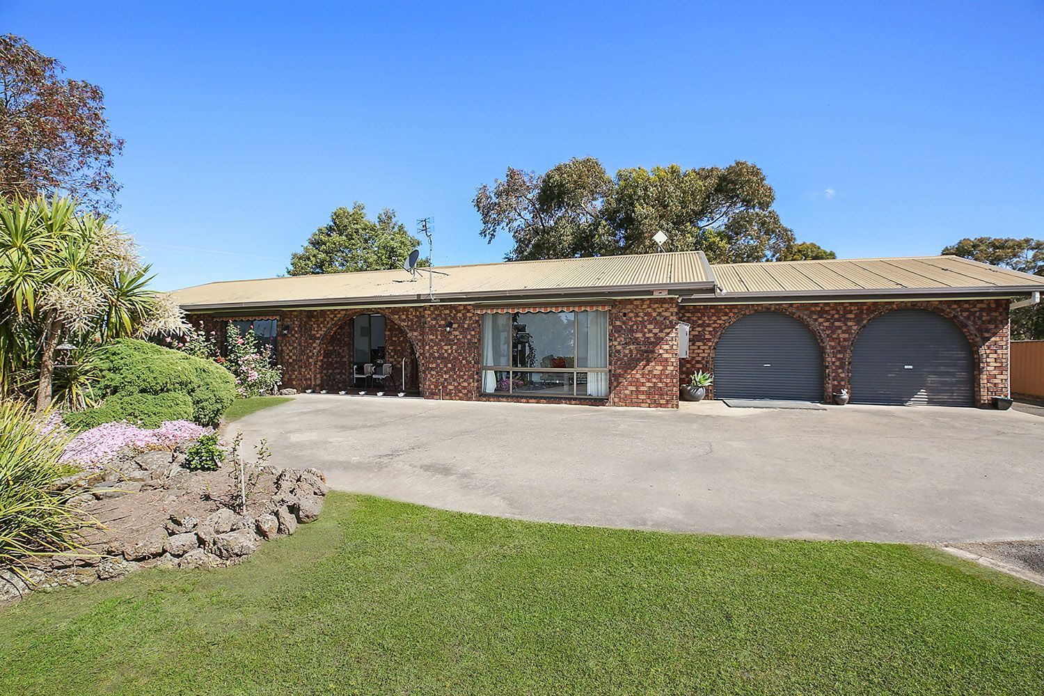 Property Report for 4 Aireys Street, Elliminyt VIC 3250