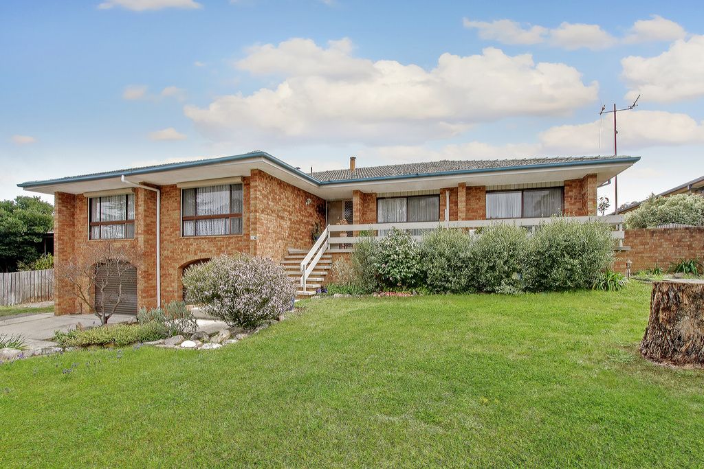 14 McDermott Drive, Goulburn NSW 2580, Image 0