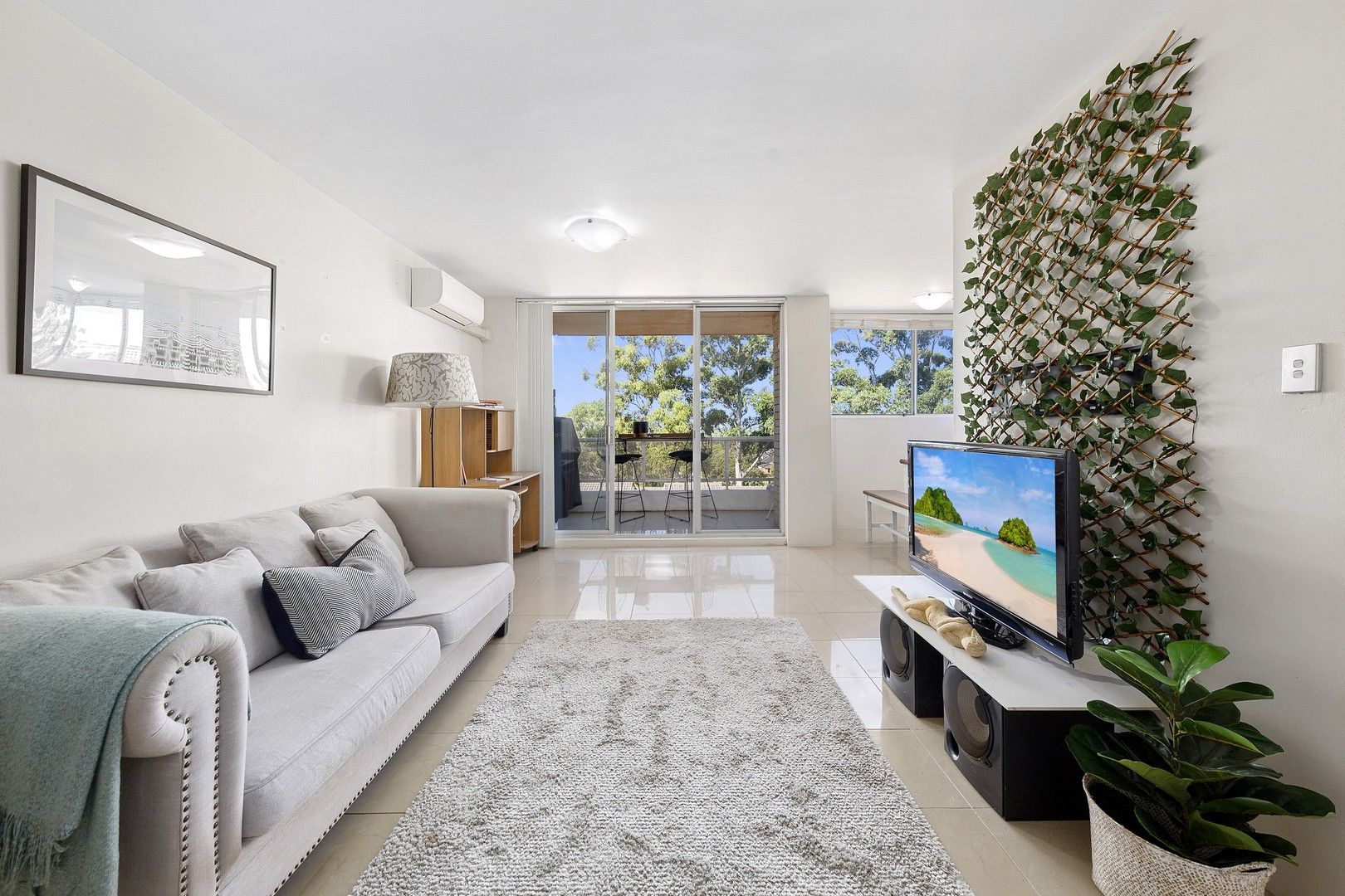 2 bedrooms Apartment / Unit / Flat in 22B/168-172 Willarong Road CARINGBAH NSW, 2229