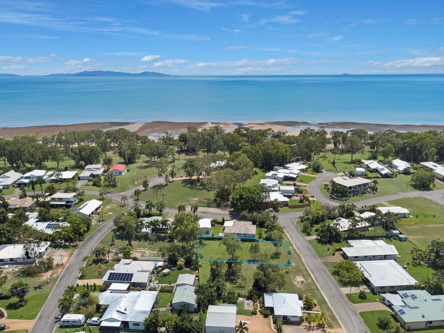 13 Turnberry Court, Balgal Beach QLD 4816, Image 2