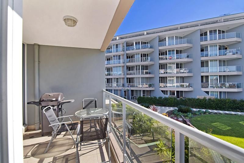 1 bedrooms Apartment / Unit / Flat in H209/12 Howard Avenue DEE WHY NSW, 2099