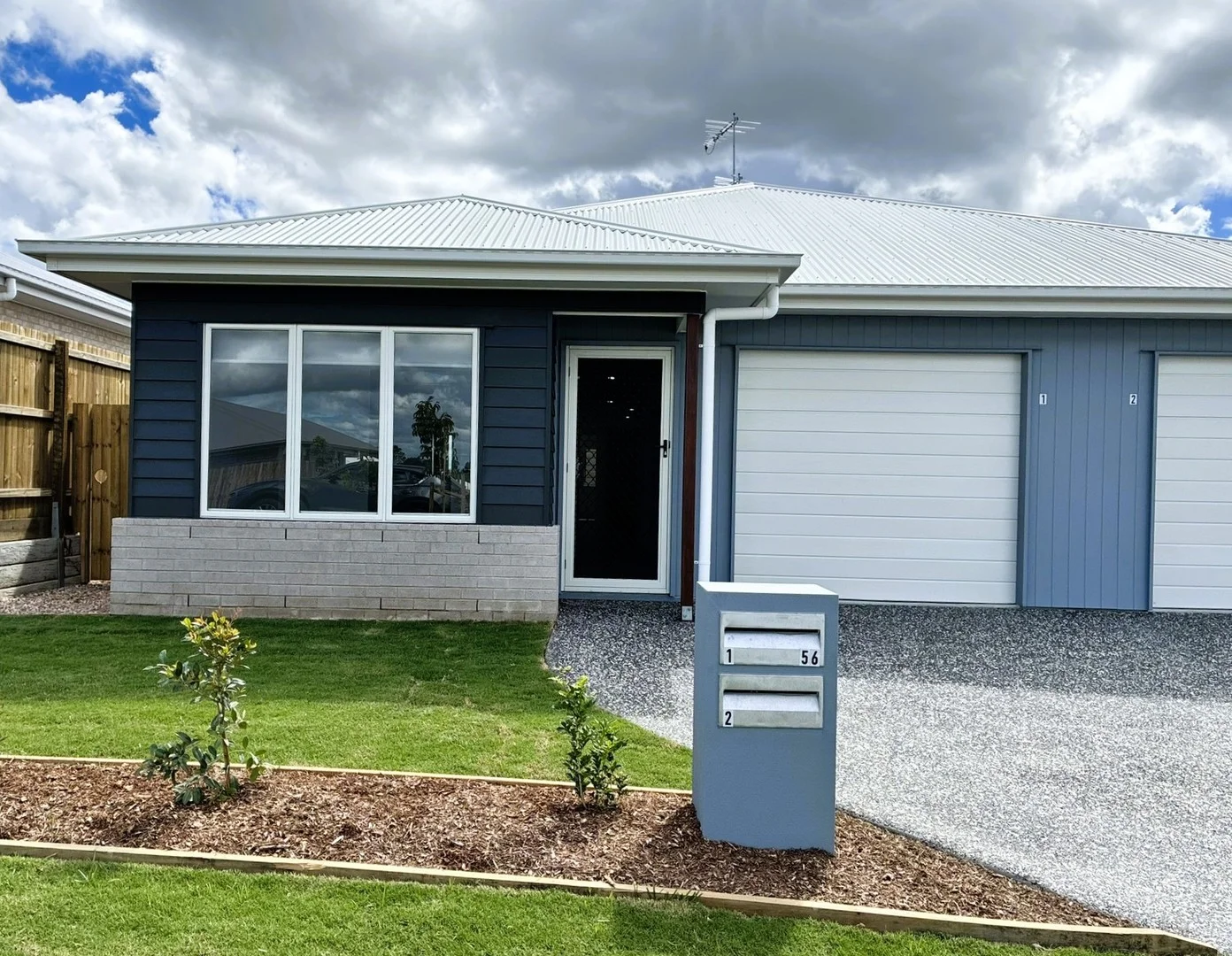 1/56 Kashmir cct, Greenbank QLD 4124