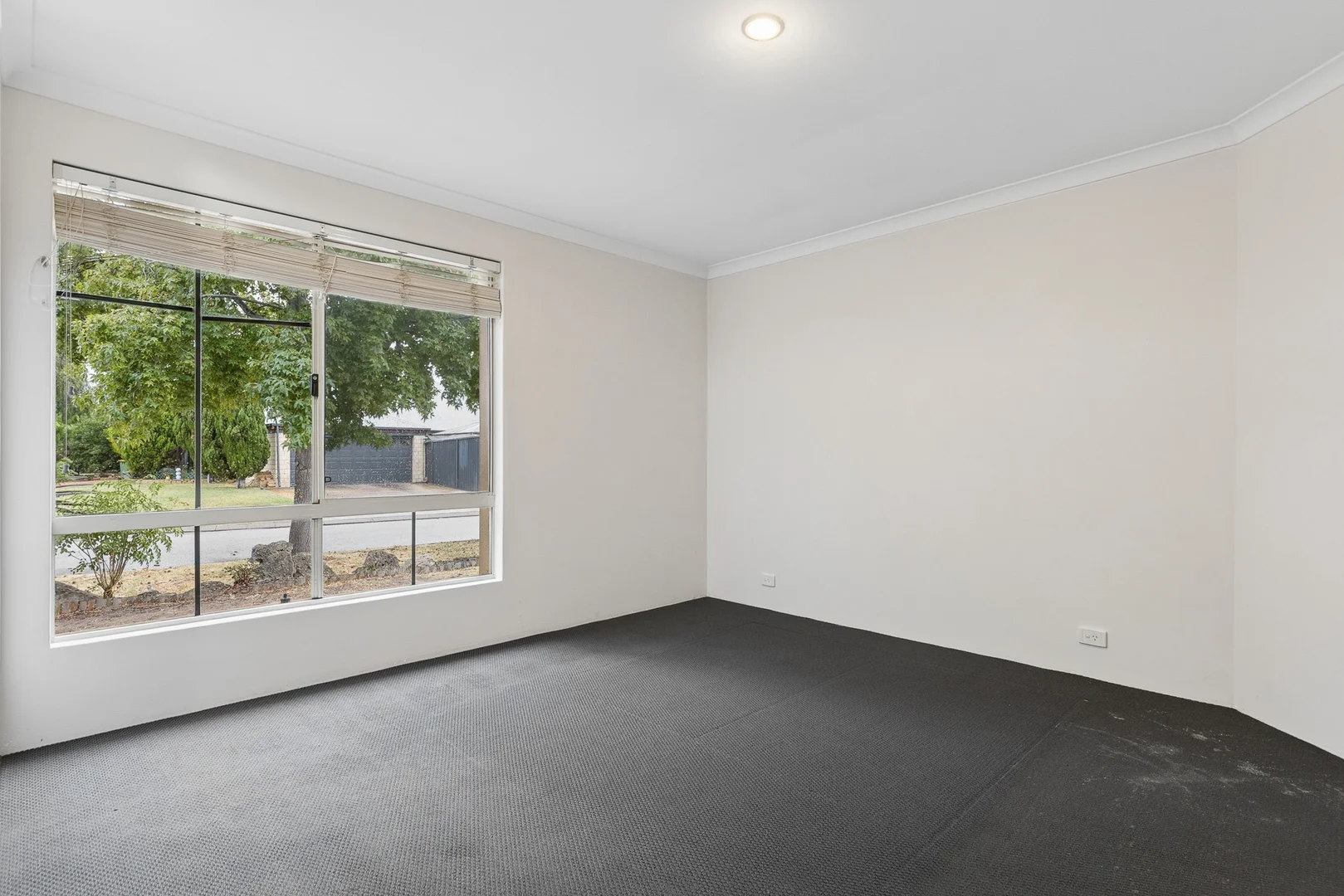 Additional image 6 of 11 Chantilly Circuit, Meadow Springs WA 6210