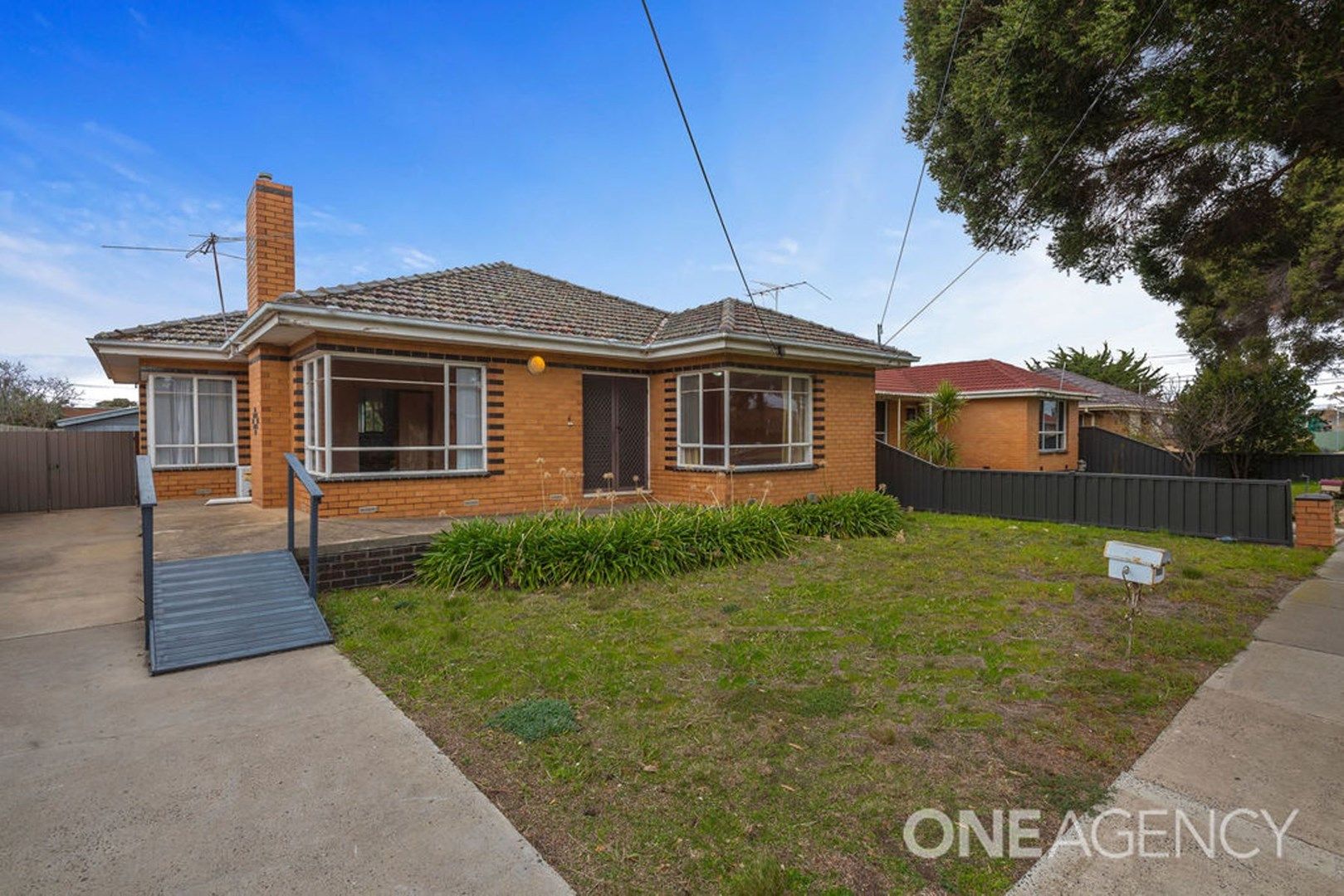 6 Bird Street, Deer Park VIC 3023, Image 1