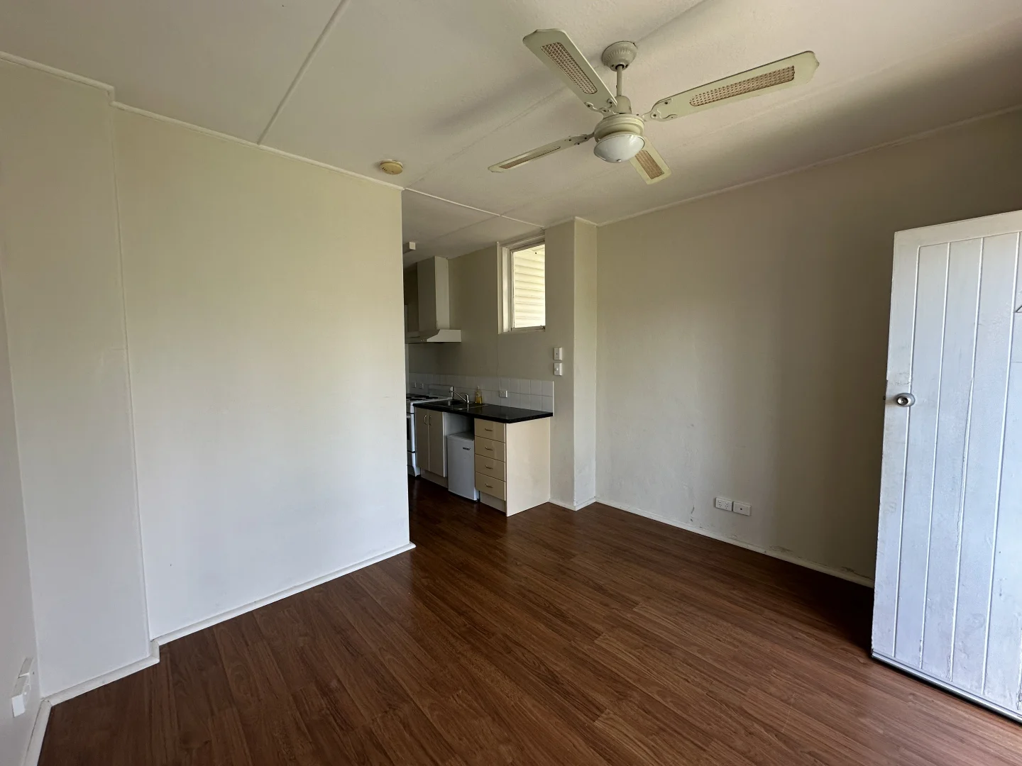 Additional image 2 of 4/8-10 Robertson Street, Tumut NSW 2720