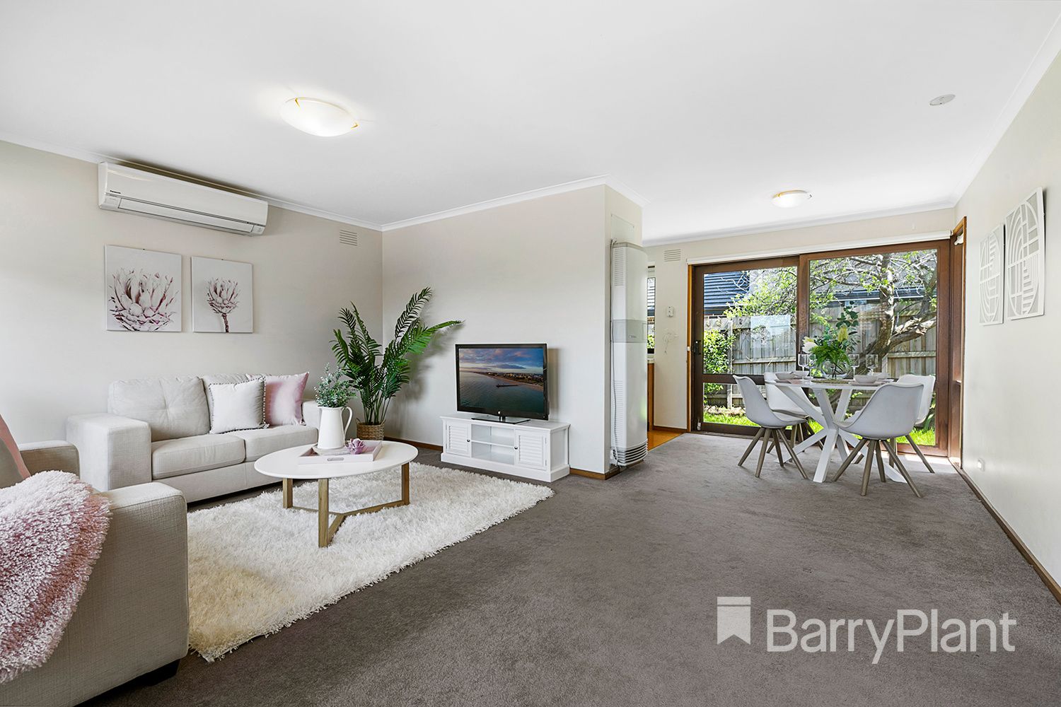 2/2 Laburnum Street, Parkdale VIC 3195, Image 2