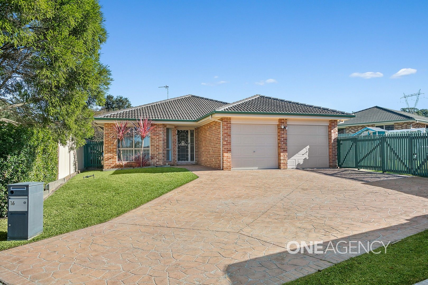 16 Selwyn Grove, Horsley NSW 2530, Image 0