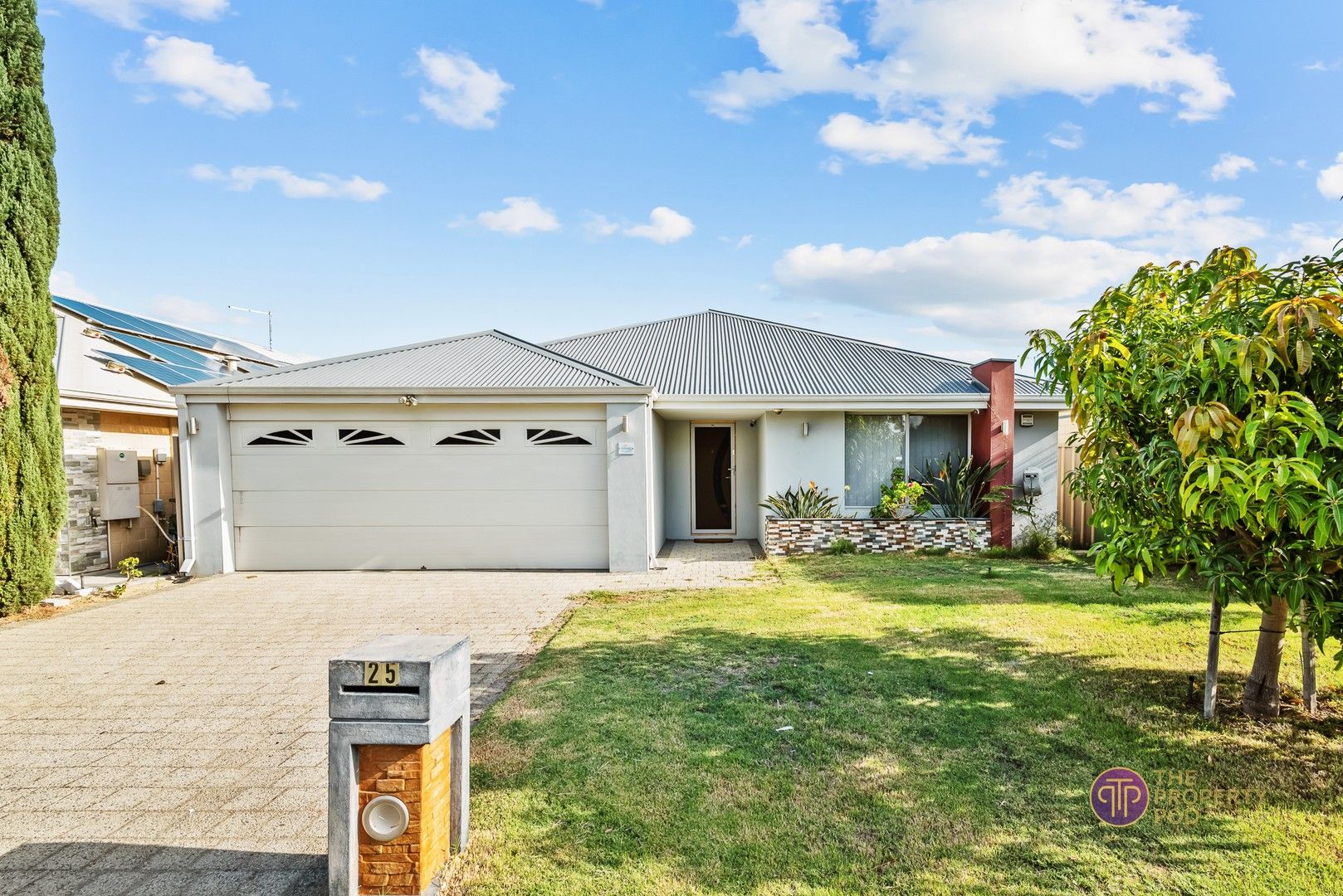 4 bedrooms House in 25 Manich Drive MARTIN WA, 6110