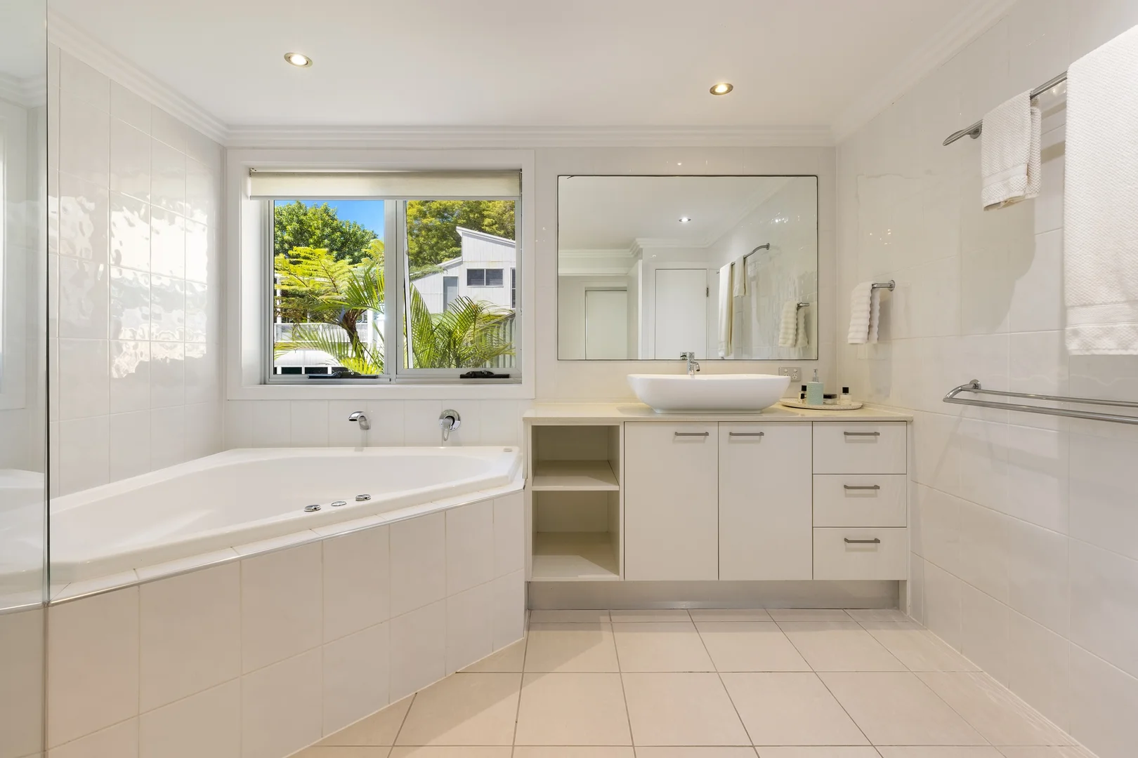 Additional image 23 of 14 View Street, Burleigh Heads QLD 4220