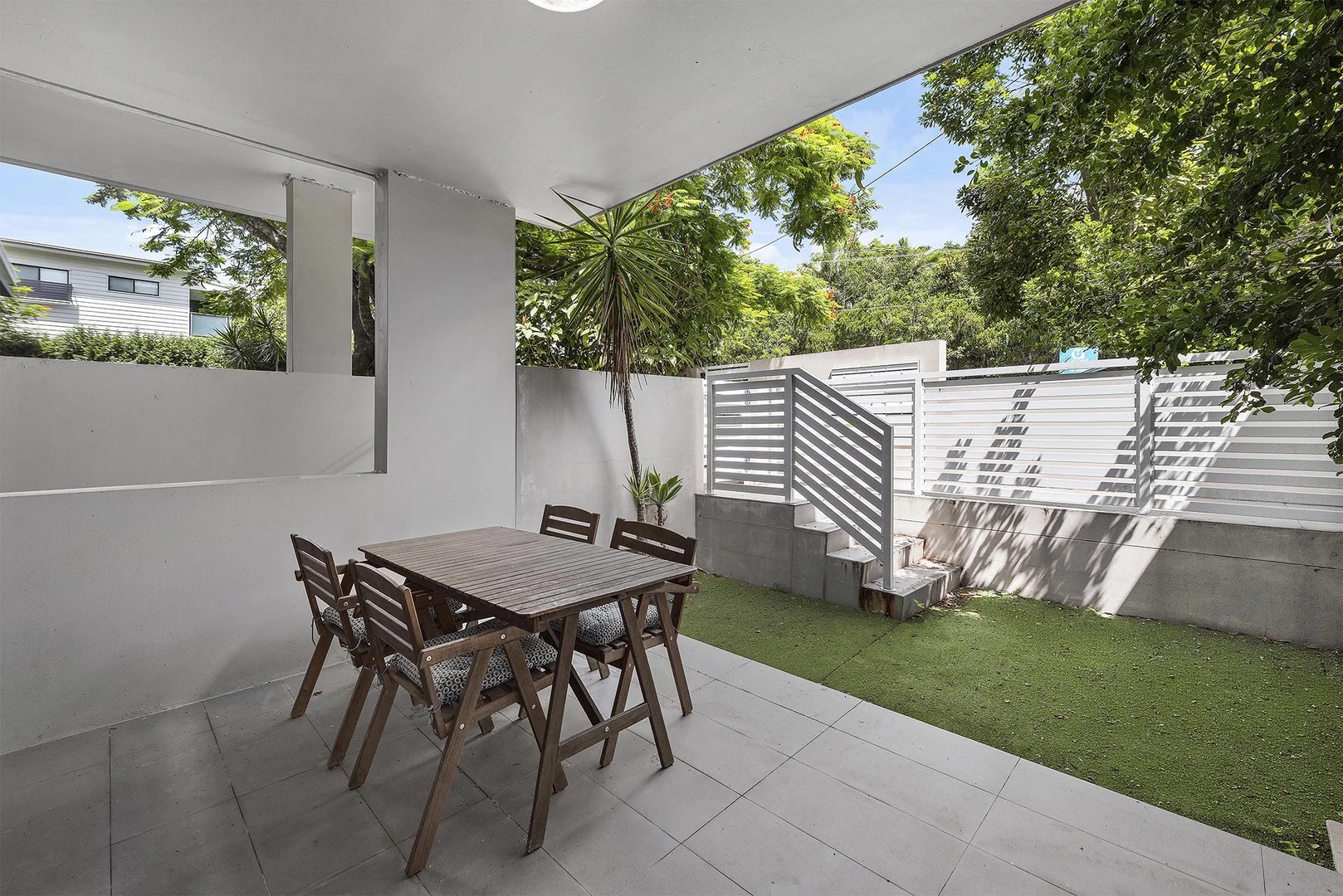 4/15-17 Kennington Road, Camp Hill QLD 4152