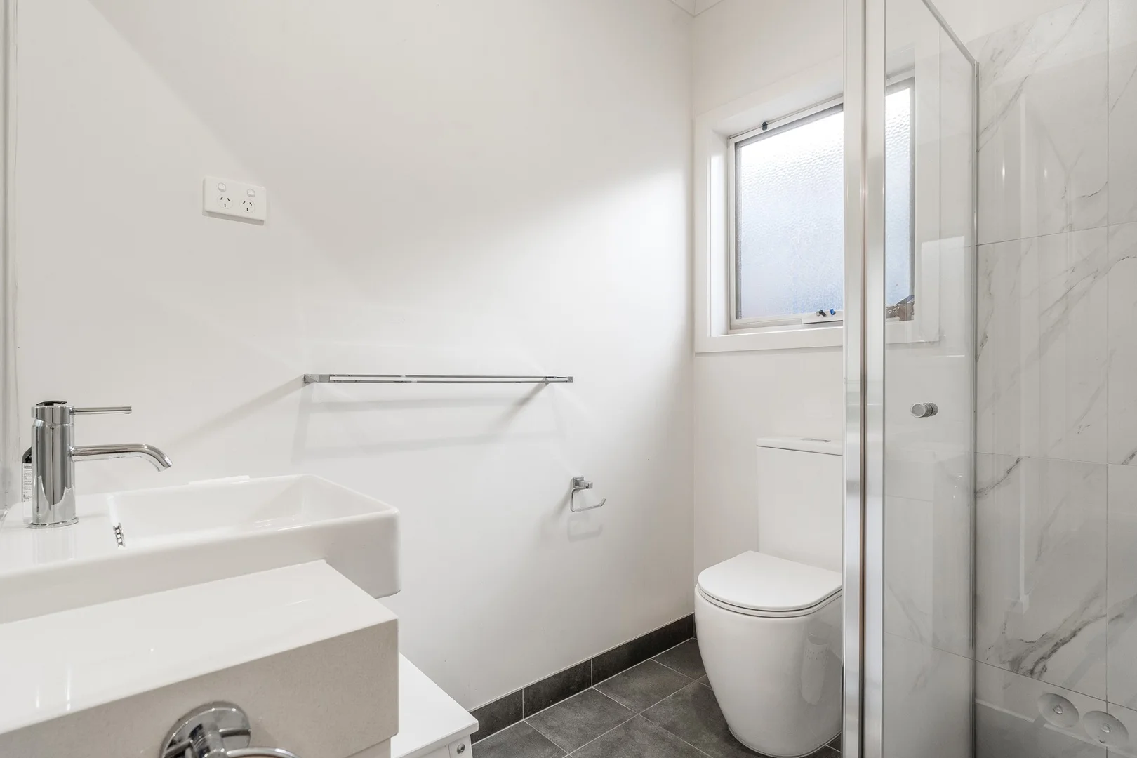 Additional image 6 of 3/258 Roslyn Rd, Highton VIC 3216