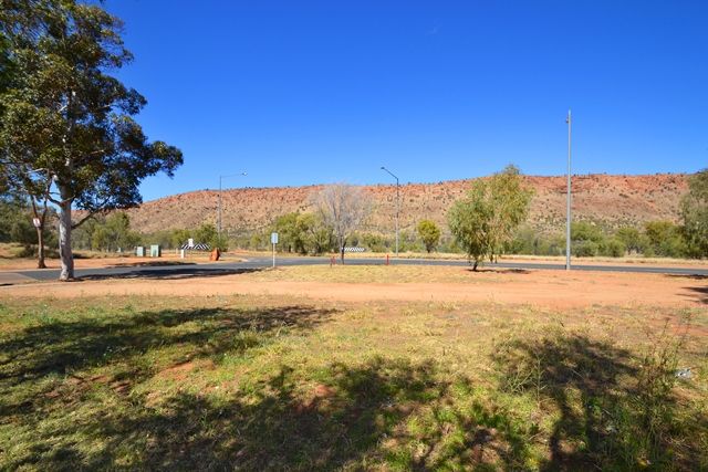 1 THE LINKS, Desert Springs NT 0870, Image 1