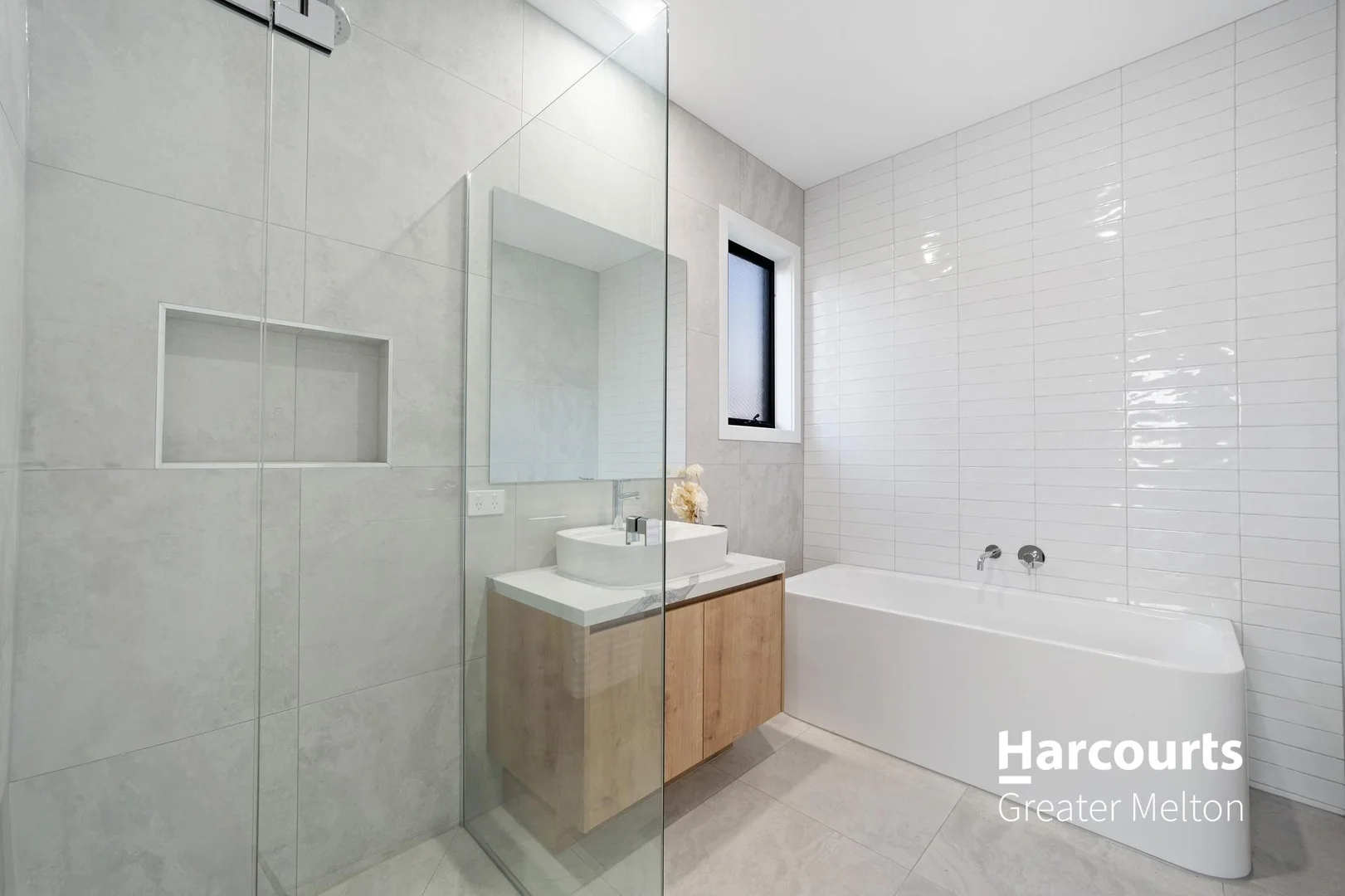 Additional image 11 of 13 Riversdale Boulevard, Weir Views VIC 3338