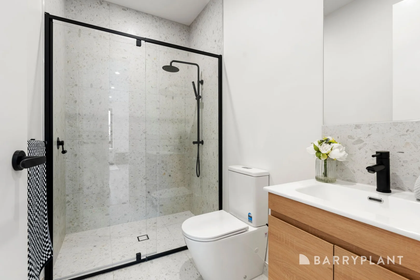 Additional image 9 of 1/230 Hull Road, Mooroolbark VIC 3138