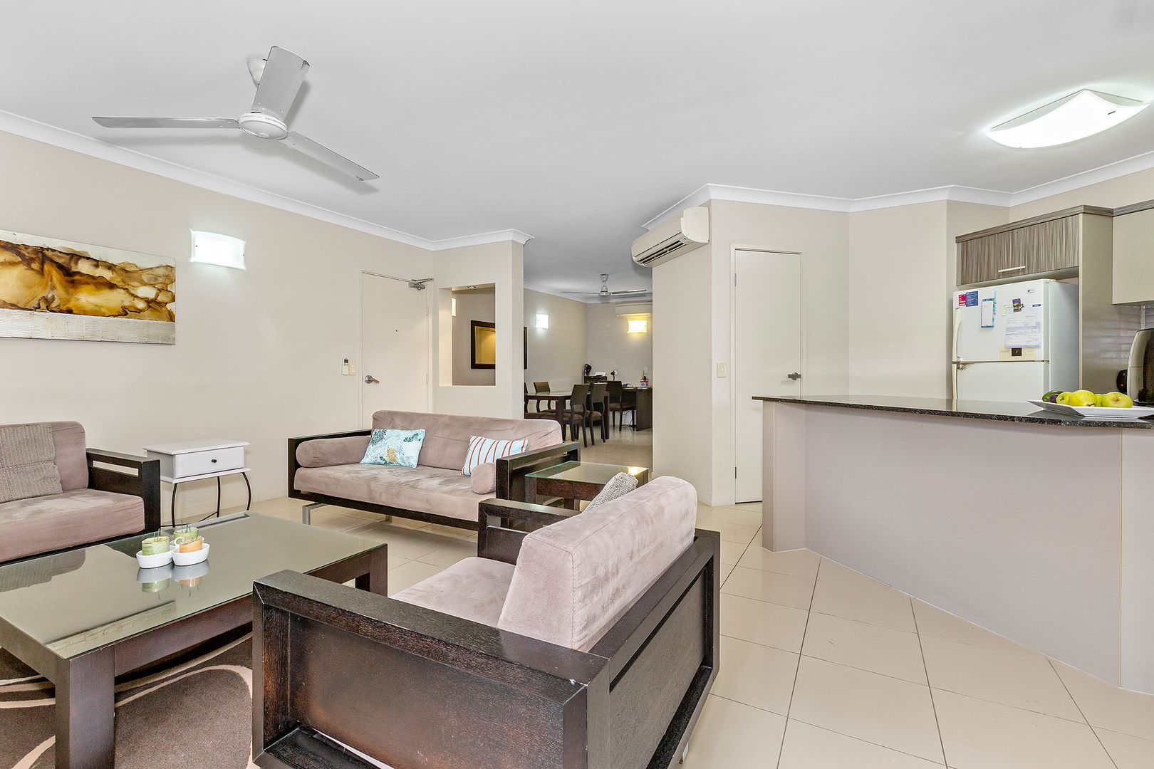 1132/37-41 Mann Street, Westcourt QLD 4870, Image 2