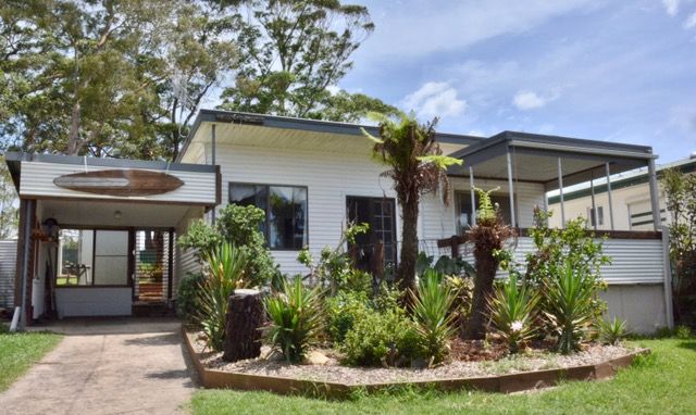 19 Cornfield Parade, Fishermans Paradise NSW 2539, Image 0