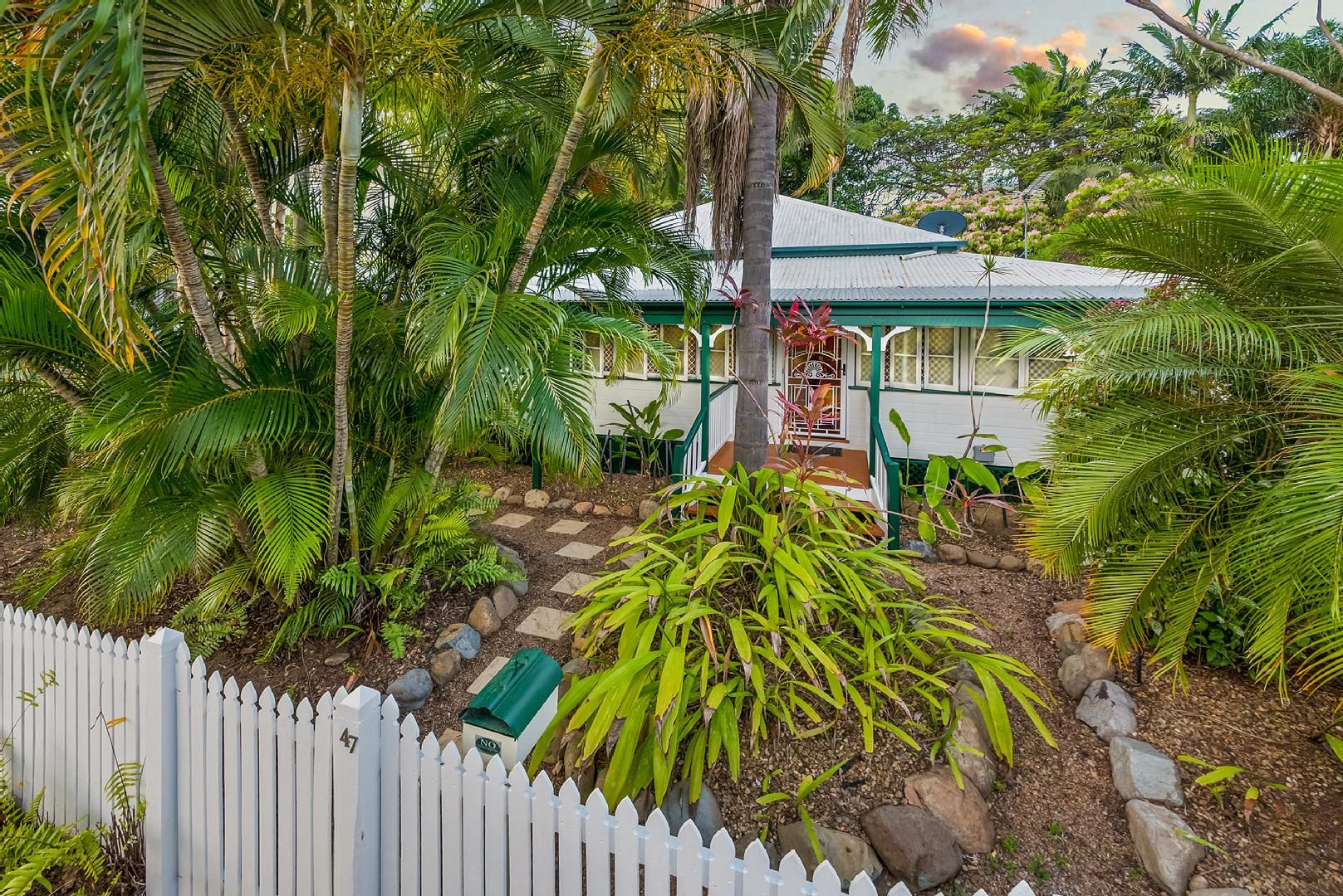 47 Ackers Street, Hermit Park QLD 4812