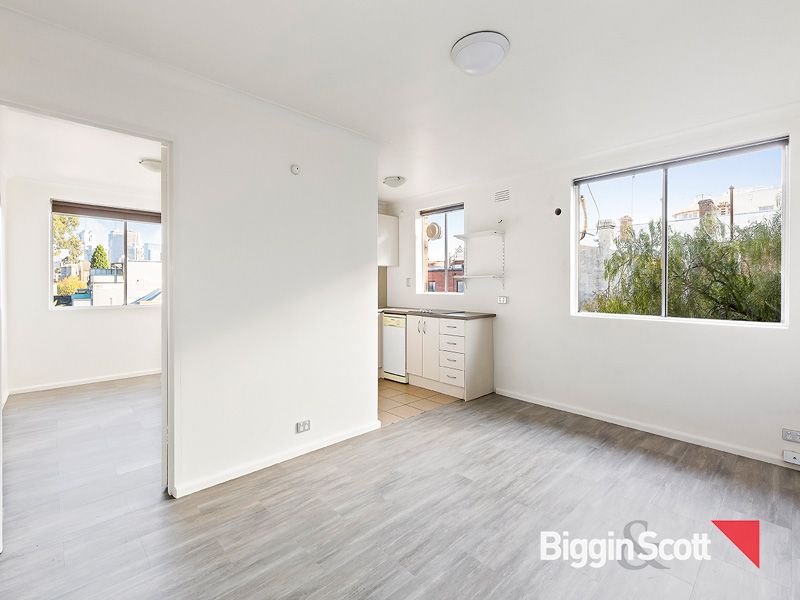 10/2 Rotherwood Street, Richmond VIC 3121, Image 0