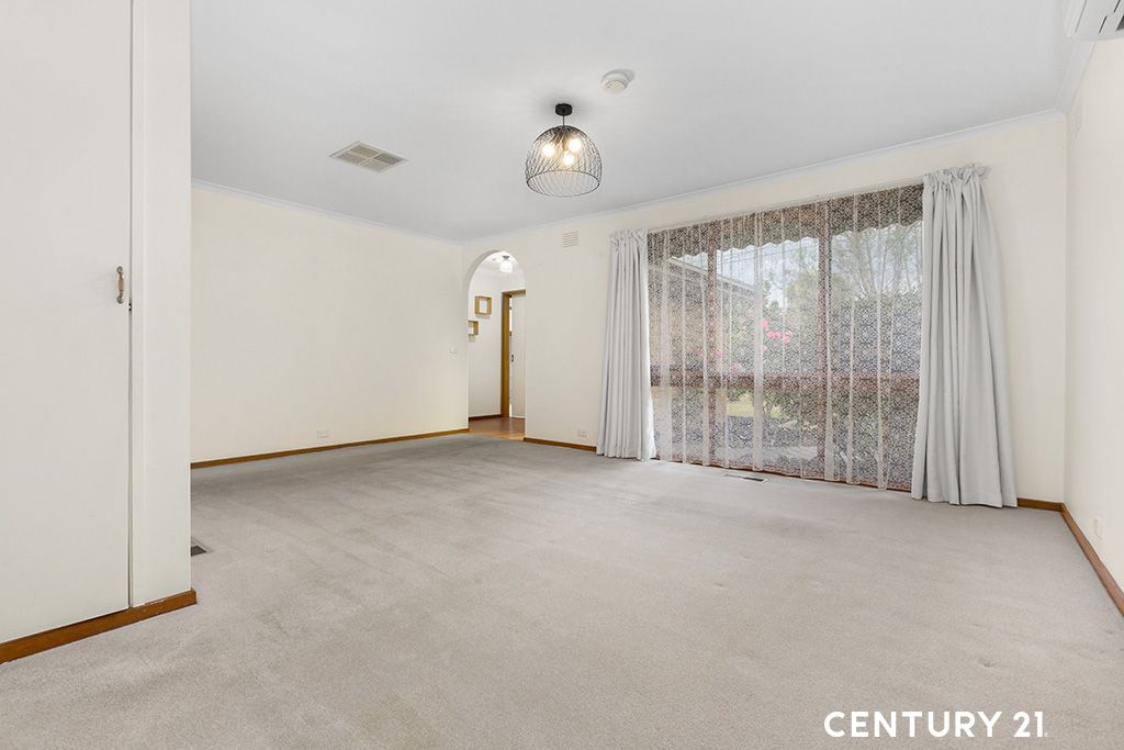 43 Tarago Crescent, Clayton South VIC 3169, Image 2