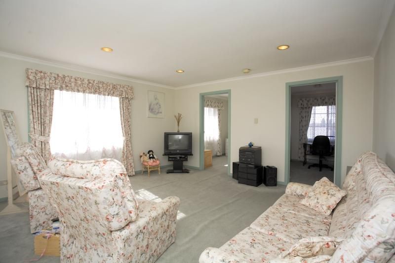 13 Ferry Crescent, Brunswick West Property History & Address Research