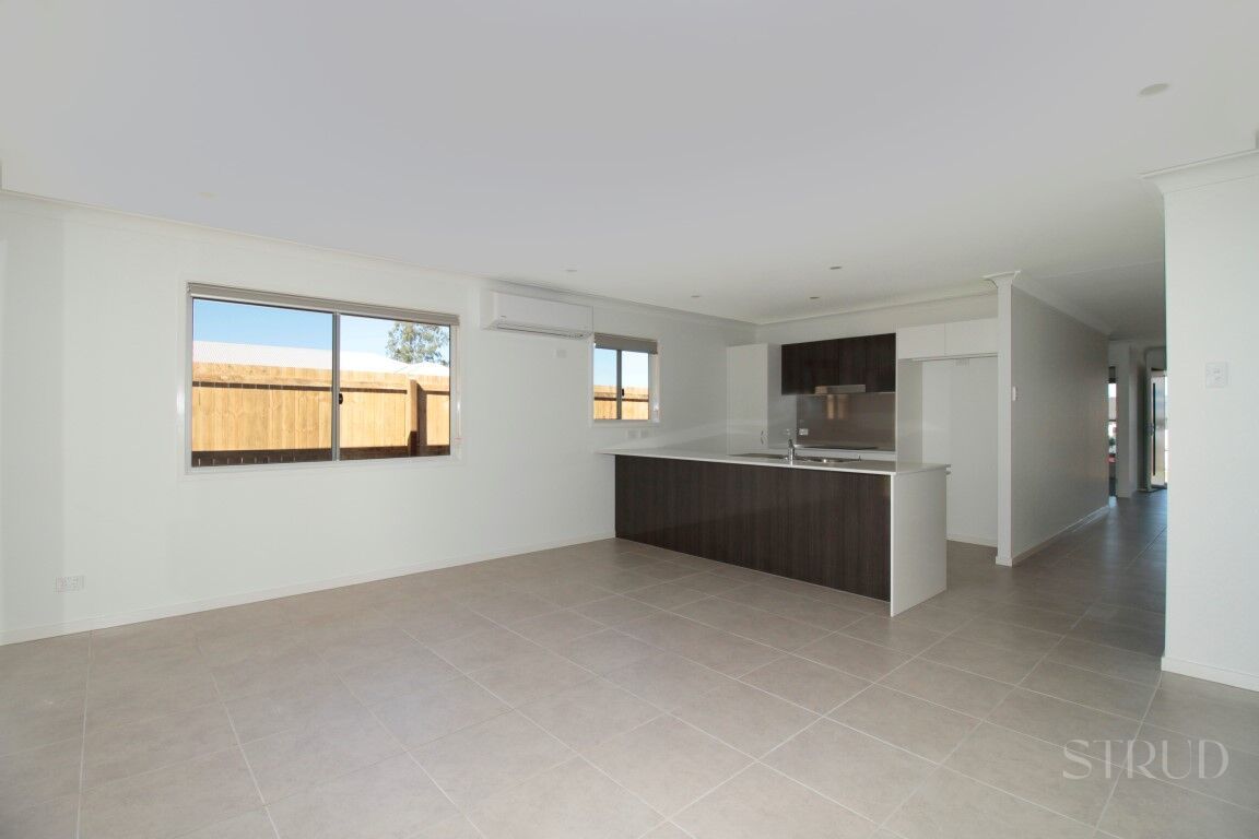 40 Eucalyptus Crescent, Ripley QLD 4306, Image 2