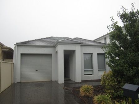 3 bedrooms House in 3 Renfrey Street OAKLANDS PARK SA, 5046