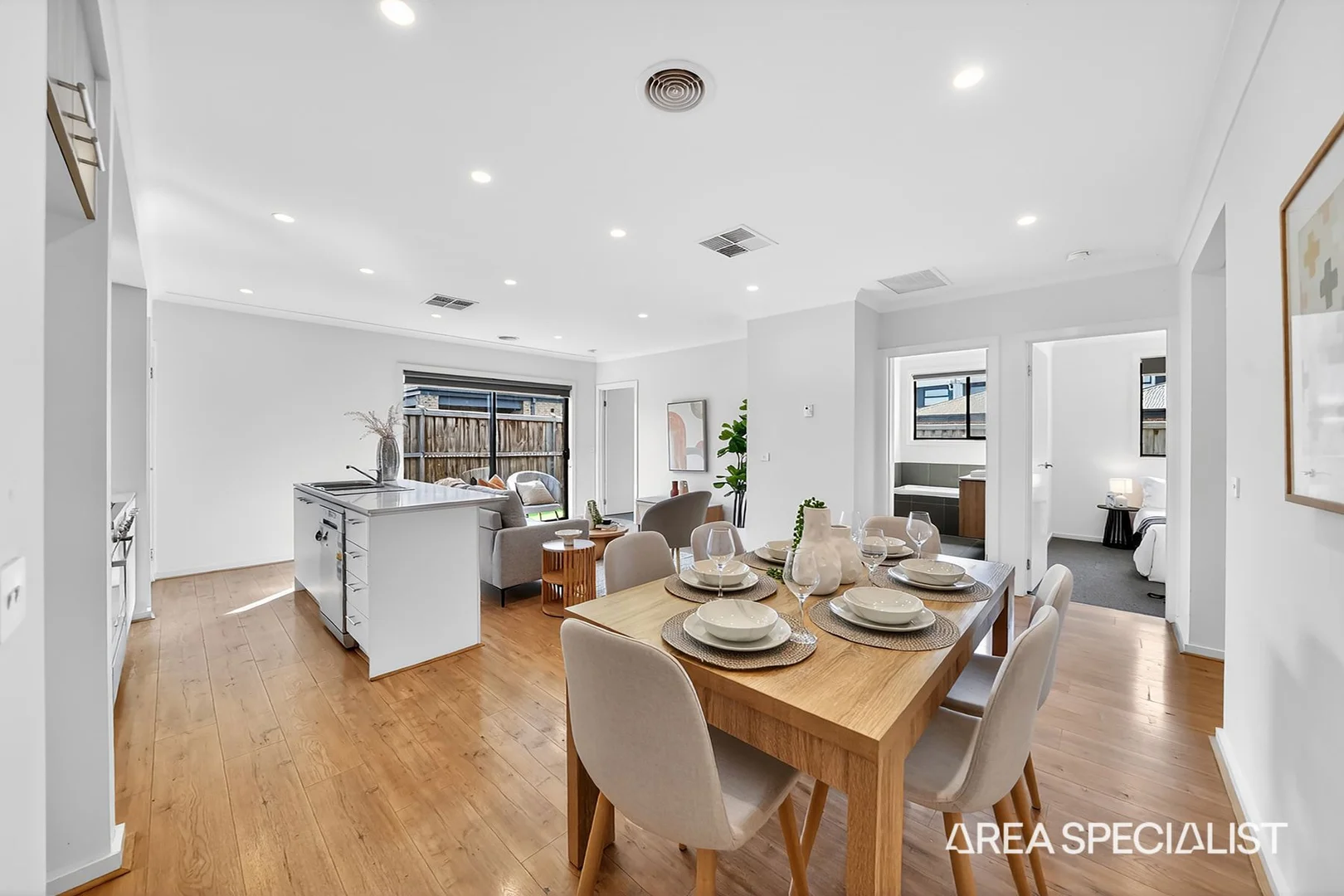 Additional image 13 of 19 Neville Street, Thornhill Park VIC 3335