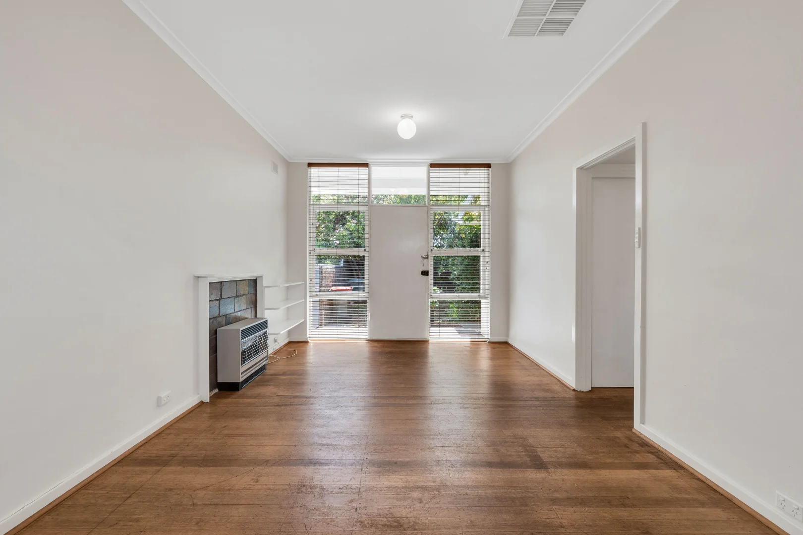 Additional image 3 of 1/3 Downing Street, Hove SA 5048